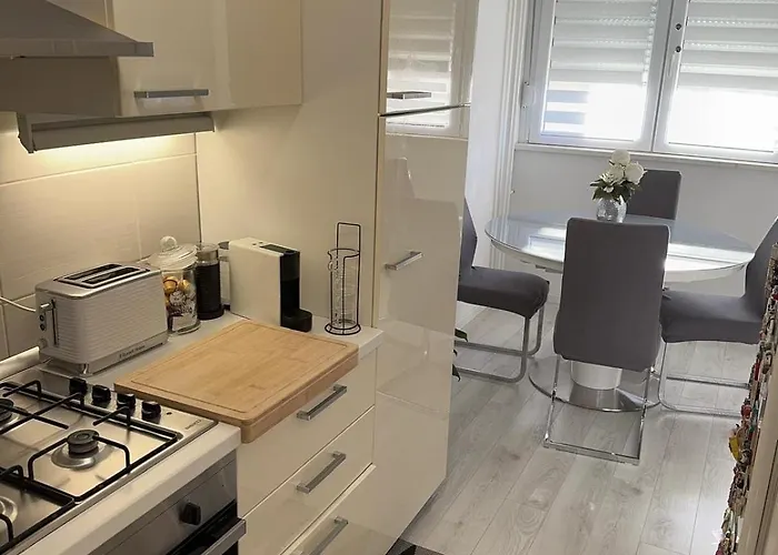 Lucee * スプリト